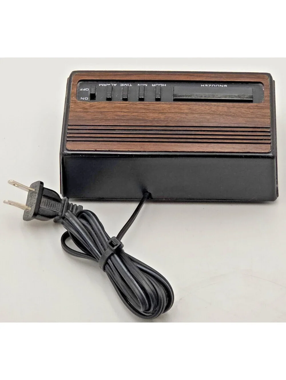 Vintage 1980s Spartus 1108 Wood Grain Red LED Digital Alarm Clock Tested Works
